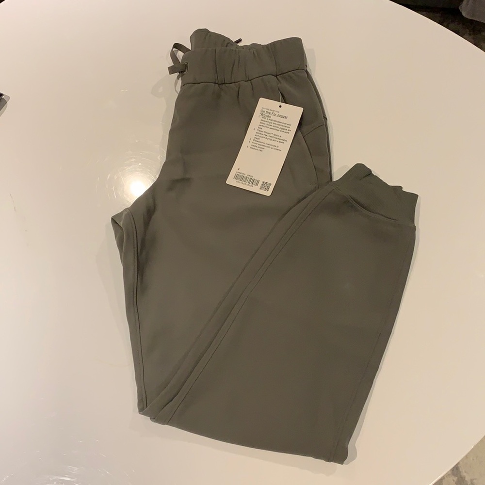 NWT lululemon joggers in grey sage